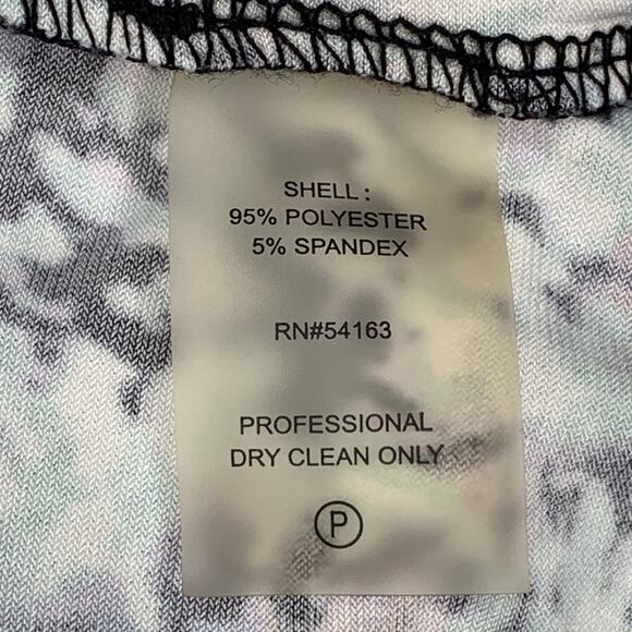 Calvin Klein Blouse Sleeveless Multicolor Print Key Hold on Back Pullover Size S - Picture 10 of 10